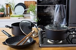 מחבת 22 ס"מ מסדרת EVERYDAY PLUS