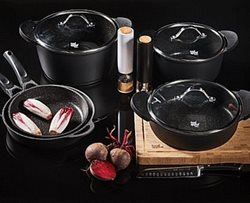 מחבת 32 ס"מ מסדרת BLACK MARBLE